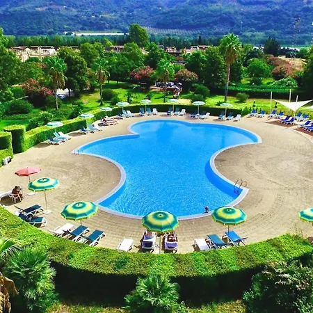 Club One Bed 81g Apartamento Pizzo (Calabria)