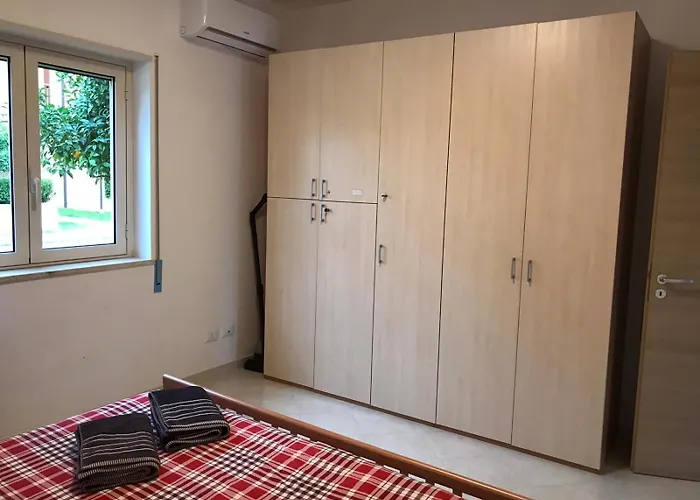 Club One Bed 81g Apartamento Pizzo (Calabria)